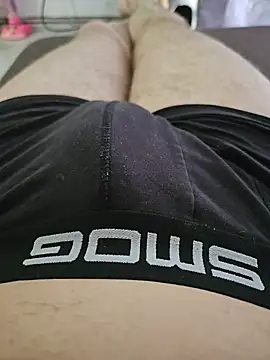 Snapshot of sonnesex12 chatting on January 28, 8:25 am sonnesex12 online show from January 28, 8:25 am