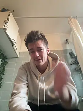 Toyjungee online show from March 8, 5:06 pm