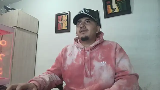 myke andrade online show from November 29, 4:36 am