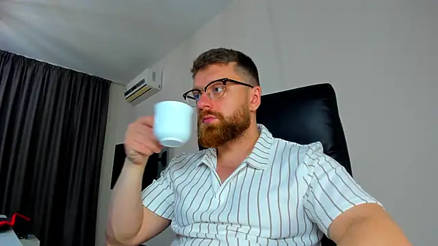 Findom guy online show from April 21, 12:00 pm