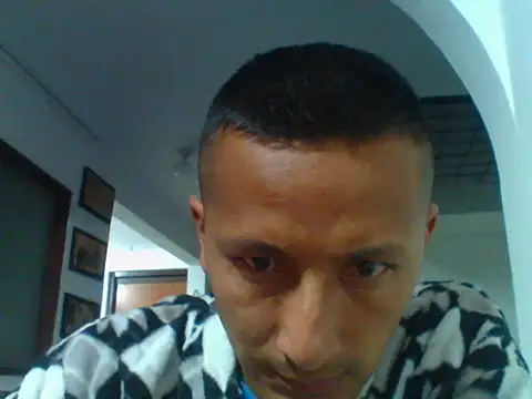 kevingt31 online show from April 27, 5:37 am