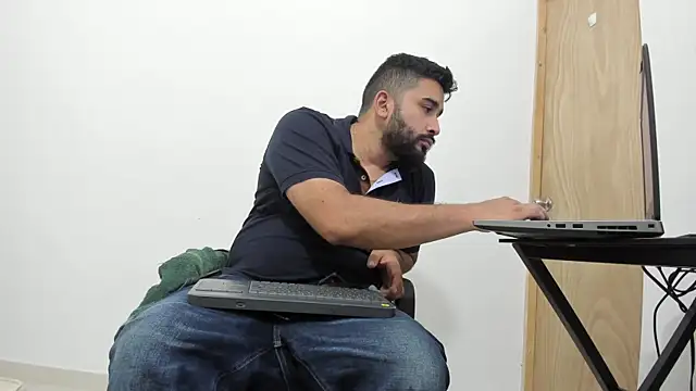 isearchcompany online show from November 4, 2:01 am