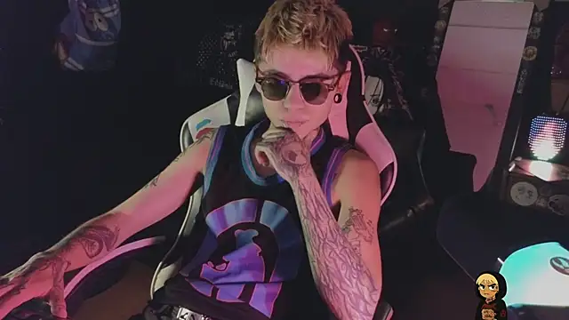AcidMilo online show from June 15, 2:14 am