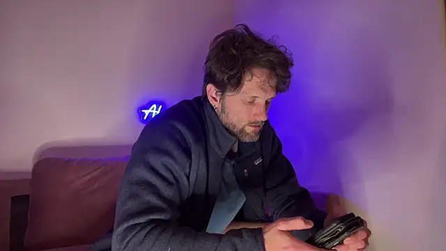 alexmannd online show from November 19, 2:33 am