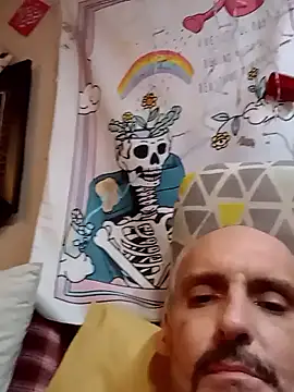 ClydeCan409 online show from June 3, 4:36 am