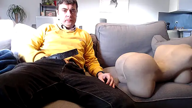 freddy0222222 online show from April 16, 5:51 am