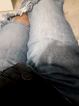 Luismimor93 online show from February 1, 4:03 am