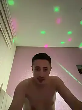 WhiteeMen online show from December 4, 12:50 am