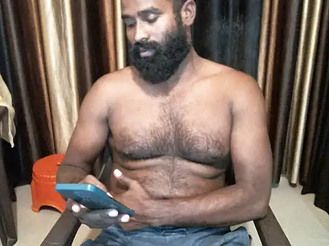 Snapshot of indian2 chatting on September 13, 9:32 am indian2 online show from September 13, 9:32 am