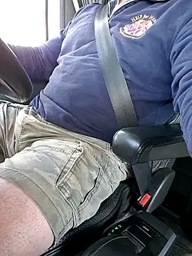 Snapshot of Tobyp677 chatting on October 27, 8:44 pm Tobyp677 online show from October 27, 8:44 pm