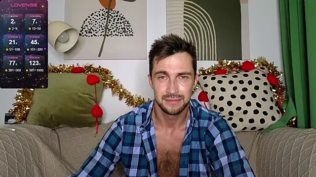 Snapshot of Promethe_us chatting on December 6, 5:33 pm Promethe us online show from December 6, 5:33 pm