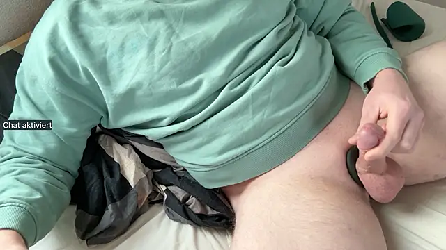 an0nym0us us3r online show from December 18, 2:13 pm