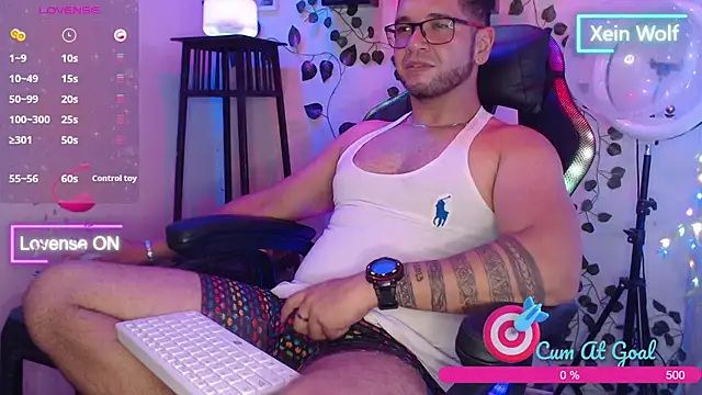 Snapshot of Xein_WoIf chatting on September 11, 2:54 am Xein WoIf online show from September 11, 2:54 am