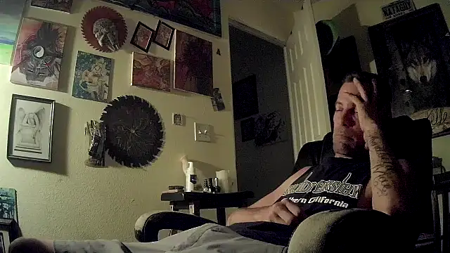 Snapshot of druetrue chatting on September 11, 2:43 am druetrue online show from September 11, 2:43 am