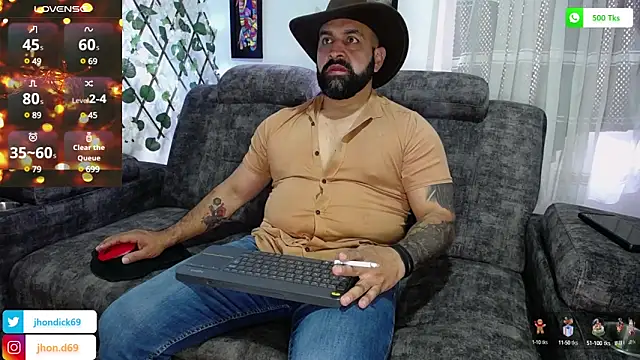 Snapshot of JD-69 chatting on January 11, 7:38 pm JD-69 online show from January 11, 7:38 pm