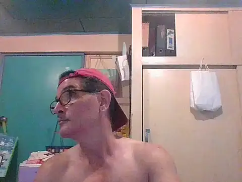 Snapshot of kavir-sebastien chatting on September 28, 9:13 pm kavir-sebastien online show from September 28, 9:13 pm