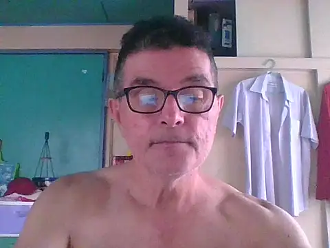 Snapshot of kavir-sebastien chatting on October 16, 7:44 pm kavir-sebastien online show from October 16, 7:44 pm