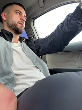 ElChapoGuzman95 online show from November 16, 7:54 am