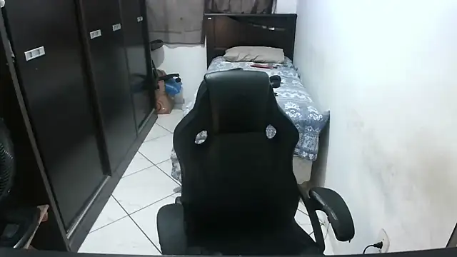 Brian Aries online show from February 24, 4:13 am