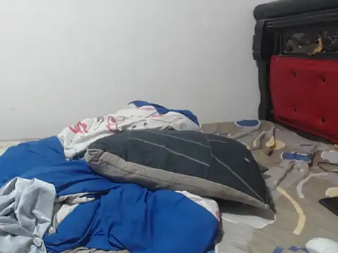 PONSE LATINO online show from April 15, 1:49 am