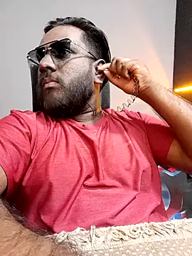 Rayansmith  online show from February 10, 10:40 pm