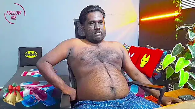 Rayansmith  online show from December 20, 7:07 pm