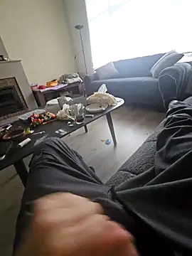 adriaan1975 online show from December 2, 9:12 am