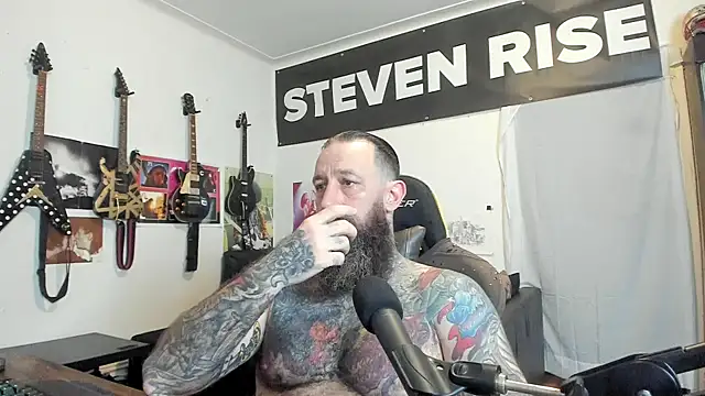 StevenRiseNYC online show from April 17, 10:56 pm