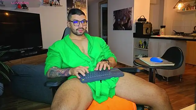 Michael Diamond online show from November 26, 3:20 am