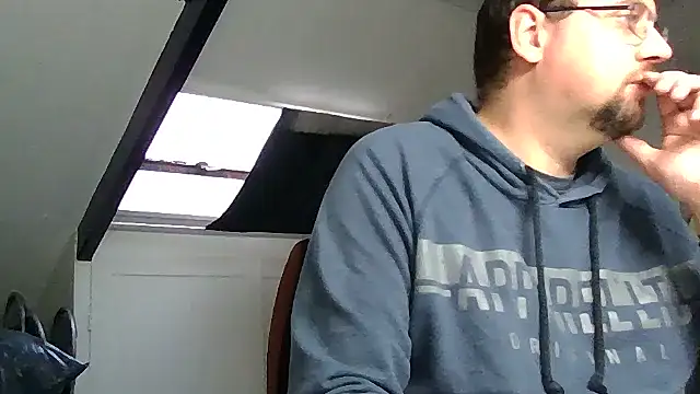 rdewaard81 online show from November 19, 1:00 pm