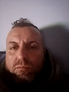 andres1925 online show from March 4, 10:17 pm